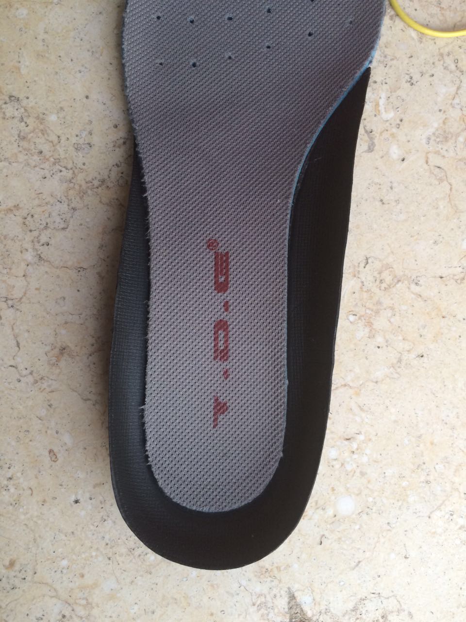 今天看了杀科学的提醒.才把鞋垫拆出来.