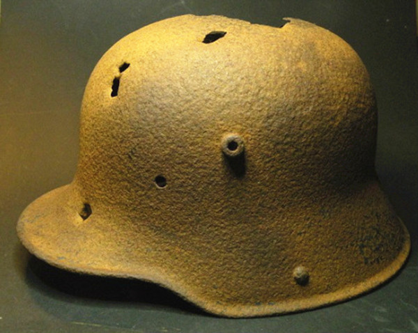它是世界上最帅的钢盔一起看看二战时期的德军钢盔吧