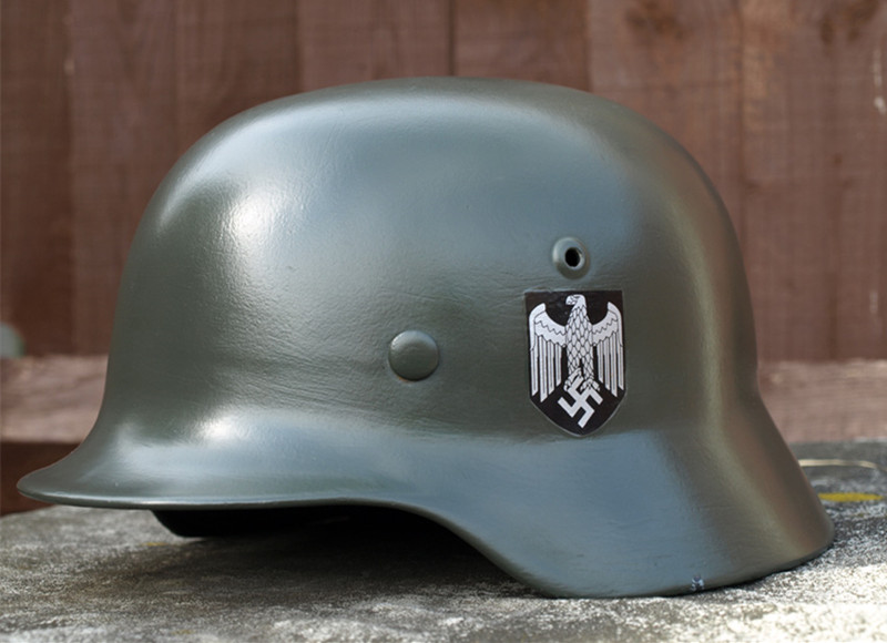 一起看看二战时期的德军钢盔吧!